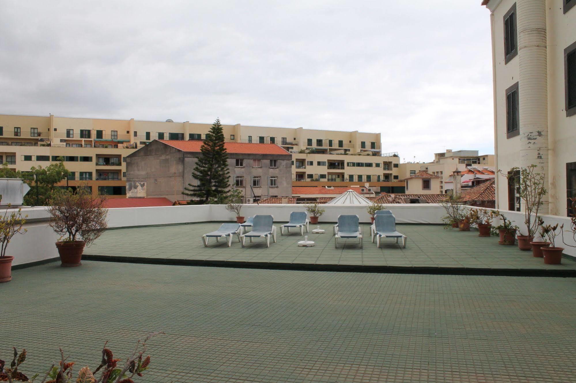 Residencial Greco Hotel ฟุงชาล ภายนอก รูปภาพ